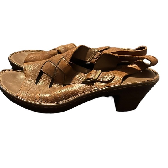 Clarks Brown Leather Sandal Heels Women's Size 10 Buckle Ankle Strap Open Toe - Picture 1 of 8